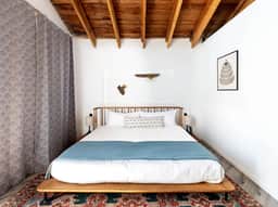 R6 – Casita